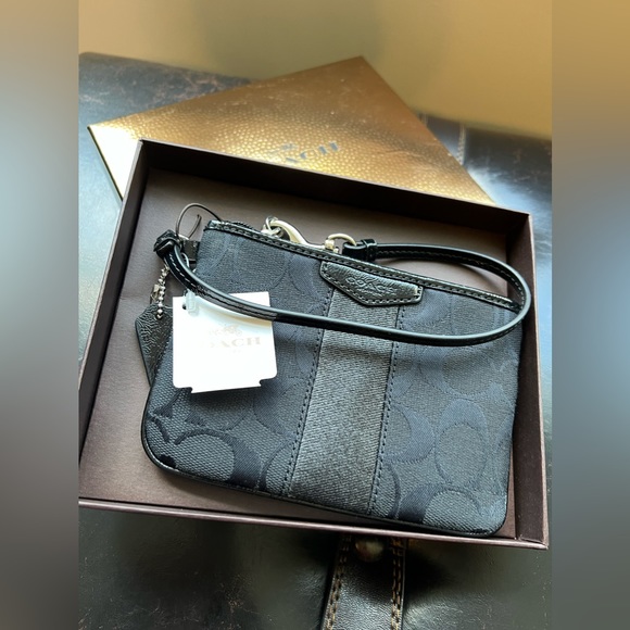 COACH black wristlet! Brand New with tags & care cards. Gold box. Beautiful! 🖤 - Picture 3 of 8